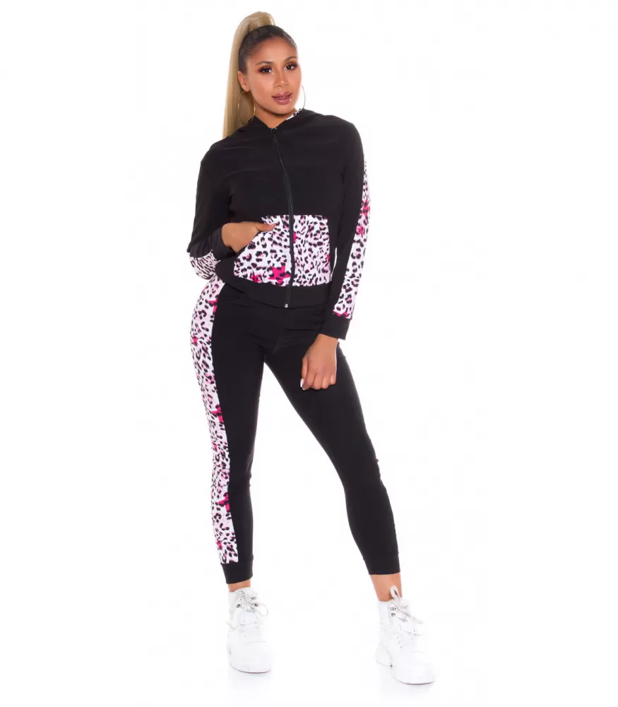 Pink-black leo and star pattern jogger set