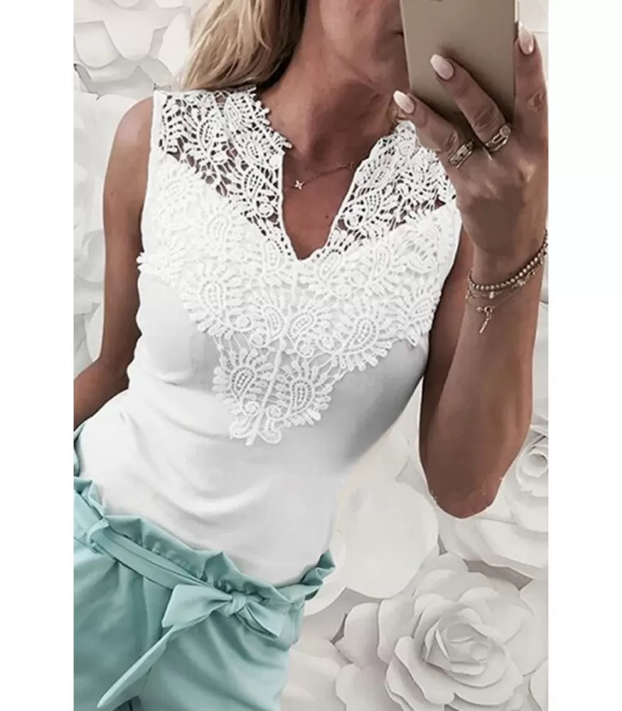 White top with decorative embroidery